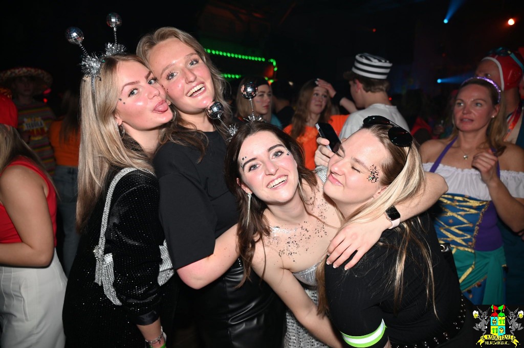 ../Images/Kick off 2025 319.jpg